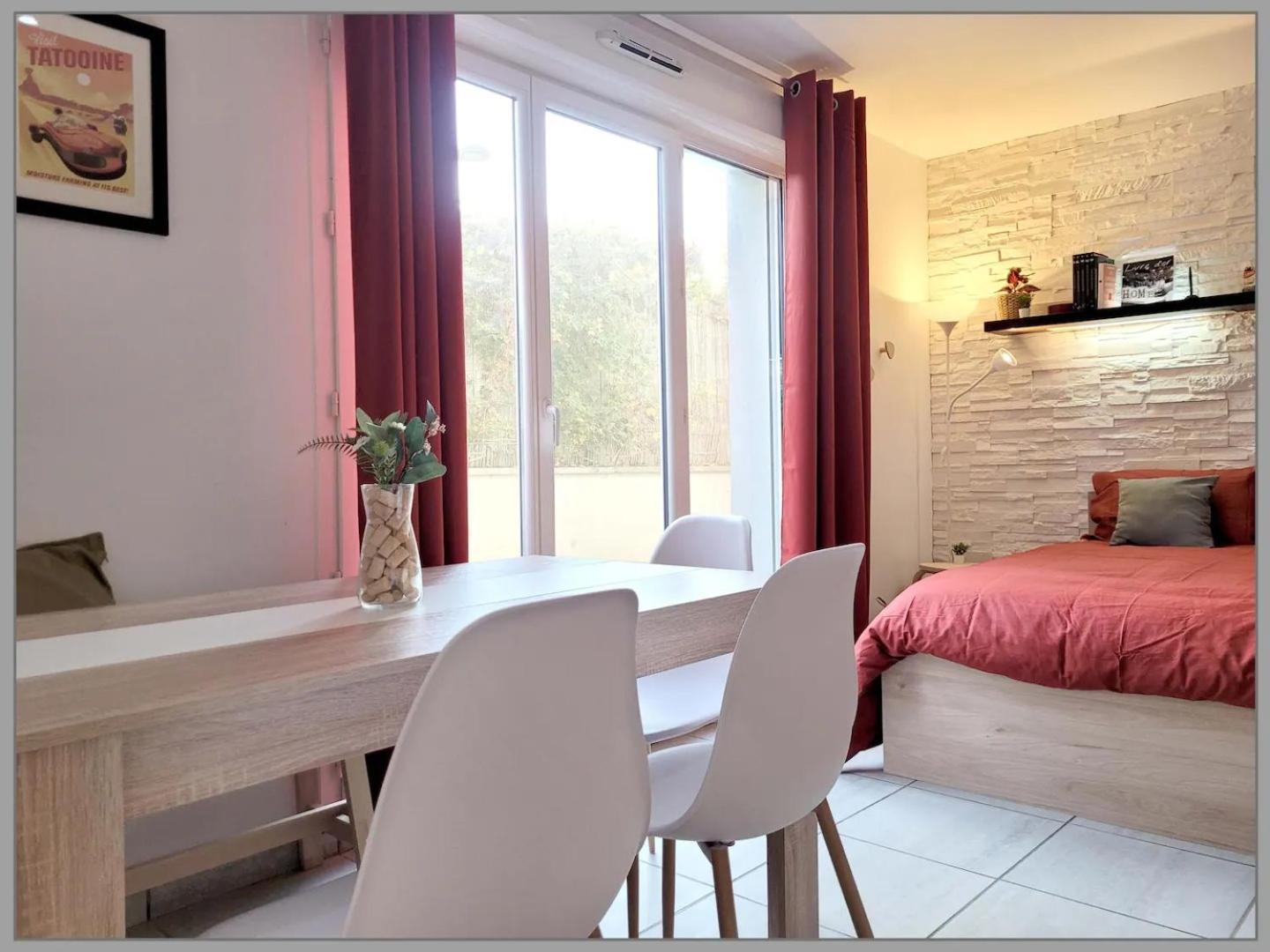 Appartement Avec Salle De Jeux Privee,10Min De Disney Transport En Commun 6 Couchages Chanteloup-en-Brie Eksteriør billede